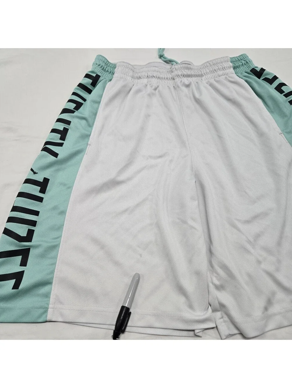 Sz XL Air Jordan Retro 11 XI Dri Fit White Emerald Basketball Shorts A08950-101